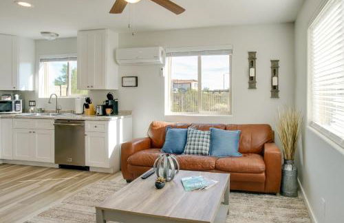 Poolside Relaxation Couples Retreat in Peoria! - Foto 7