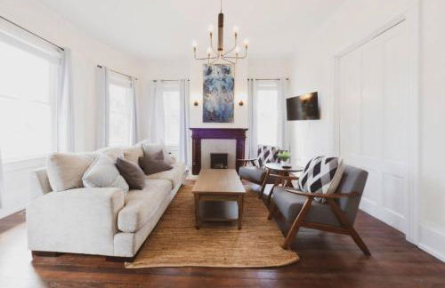 Entire Duplex 2 APTS & 6 BDRS near Forsyth Park! - Foto 2