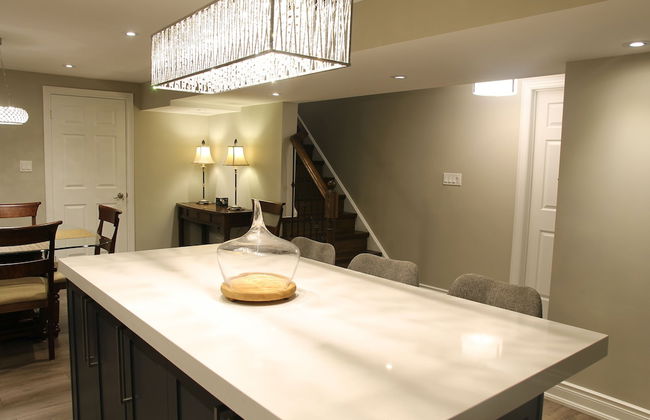 Fully Furnished Private Guest Suite - Foto 8