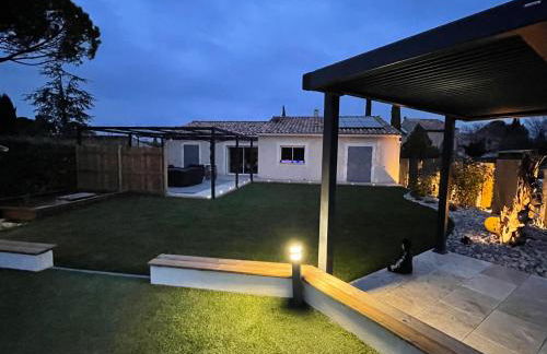 Maison climatisée avec grand jardin, piscine privée et Jacuzzi - Foto 31