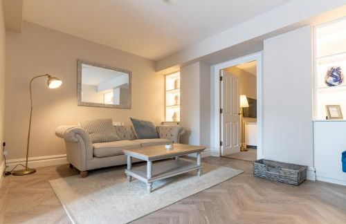 Brand New Riverside Apartment - Foto 28