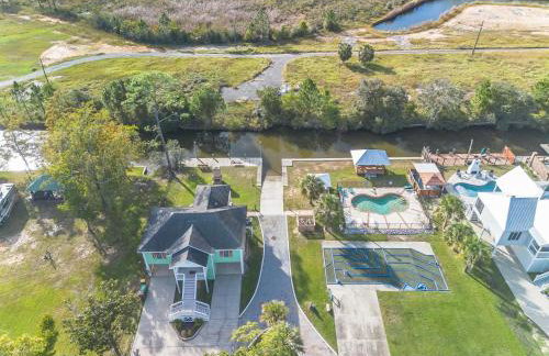 Waterfront Home with Pool by Next Step Property Management - Foto 1