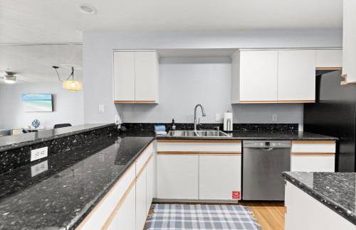 SeaGlass - Oceanfront with expansive balcony - Foto 9