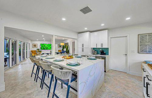 180 of Waterfront Heated Pool Walk To Beach Paradise Point Key RESIDENCES - Foto 18