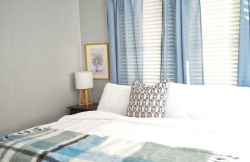 Perfectly Modern Craftsman- close to everything! - Photo 29