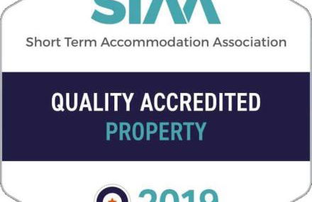 A Spacious Flat with Character - Private Car Space - Foto 2