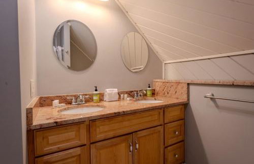 10 Min to Loon-Hottub-Pet Friendly-EV Charger - Foto 30