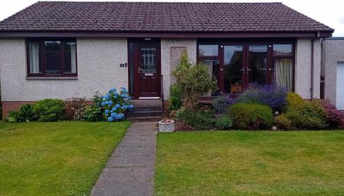 Isla Cottage - Photo 2