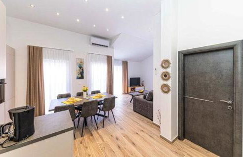 Apartmani Kornelija - Photo 49