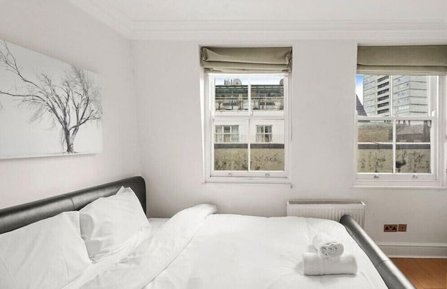 The Hertford Boutique - Photo 10