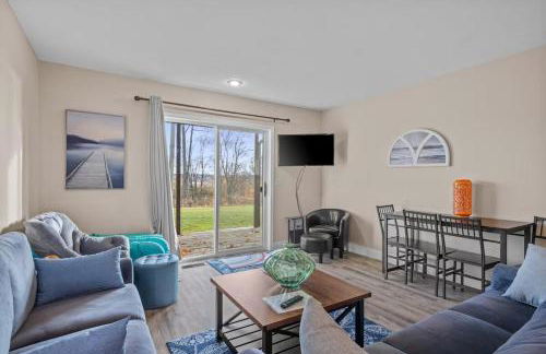 Spacious Hideaway in Torch Lake and Sunrise Views - Foto 13