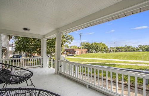 Entire 4 Bdrm Beautiful Home Next to WMU/K College - Foto 8