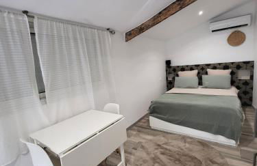 Studio-Valentine climatisée avec piscine chauffée & Spa 2 places - Foto 7