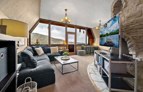 Ski-In Ski-Out Schweitzer Winter Chalet with Hot Tub - Foto 4