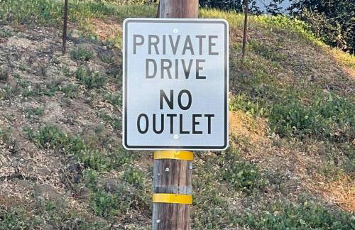 Hillside view with hot tub! - Foto 37