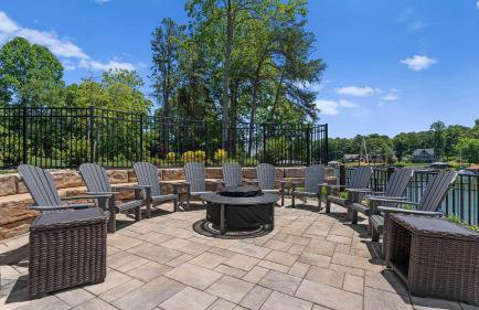 Blue Heron & Gray Fox by Avantstay 2 Lakefront Homes, Sleeps 44 Pool, Dock, Theater - Foto 10