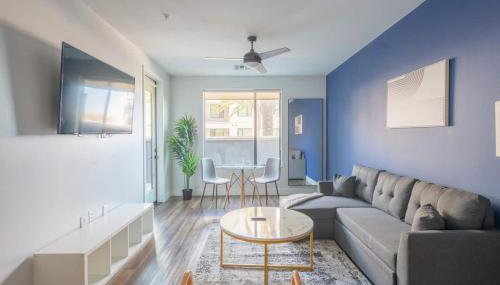 Stylish 1BD - Pool, Gym, Parking, W-D - Sleeps 4 - Foto 1