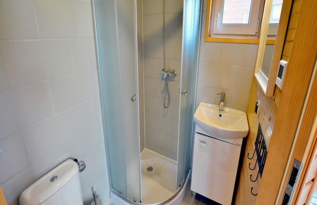 Single-story, Year-round Holiday Home - Photo 7