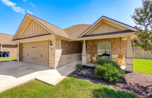 5BD - Backyard - Pool Access - 5 Mins to Texas A&M - Foto 21