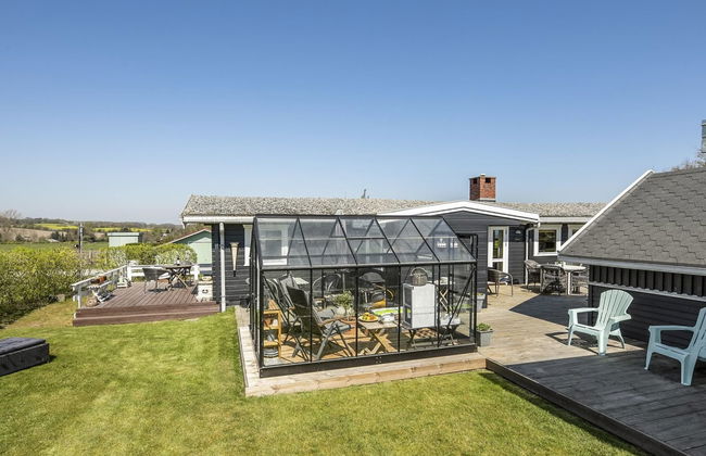 "Ylvie" - 150m from the sea - Foto 19