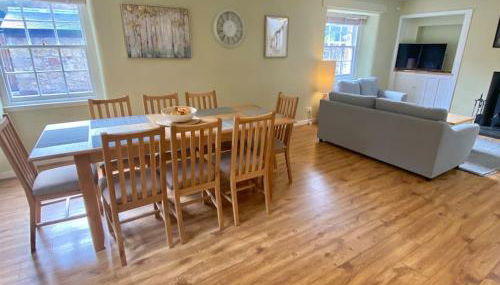 Charming 3/4 bedroom semi-detached cottage. - Foto 3