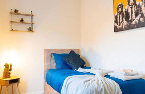 Luxe 3BR - 8 Min to Town Centre - Bradgate Park Leicester - Parking - Garden - Foto 7