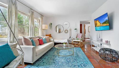 Pink House Prime Location Walk to Downtown Dogs OK - Foto 1