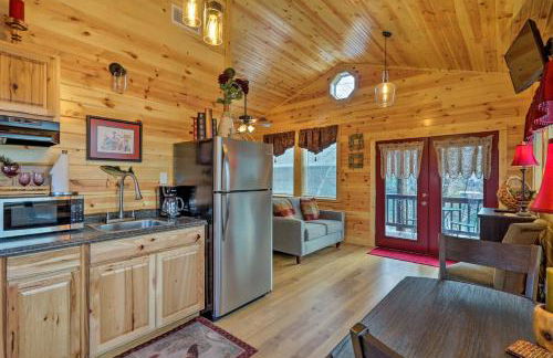 Cozy Heber Springs Cabin with Deck and Dock! - Foto 10