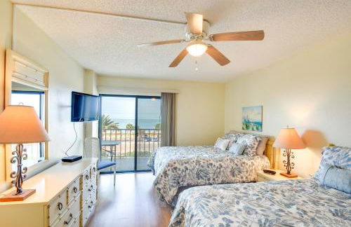 Walk to Madeira Beach Coastal Condo with Balcony - Photo 8