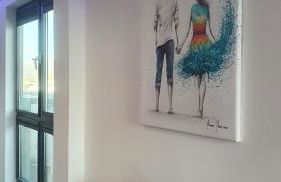 Central Penthouse with Hot Tub & Views 24 Cheltenham - Photo 7