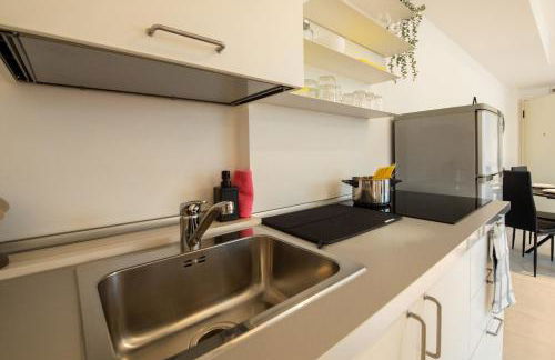 Loft Smart Parma l Wi-Fi Fibra, Indipendente, Perfetto per Business e Coppie - Photo 14