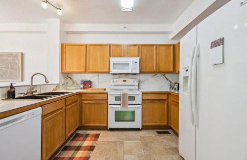 3BR Modern Retreat, Close to DIA & Downtown Denver - Foto 13