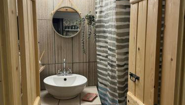 Nostalgia Traditional Home - Photo 4