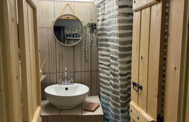 Nostalgia Traditional Home - Photo 4