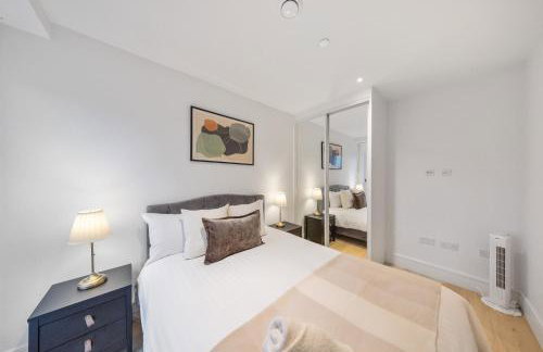 Modern & Cozy 2-Bedroom Apartment plus Parking, Gym, Cinema, Games Room, Workspace - Photo 42