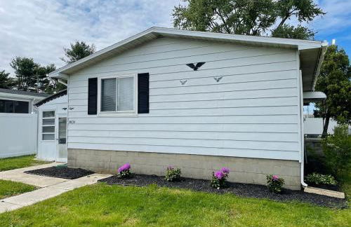 Charming Cottage with Fenced Backyard Pet Friendly - Foto 30