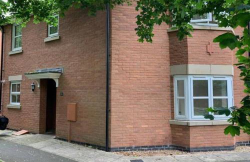 Stylish 3-Bedroom Home with Parking - Foto 16