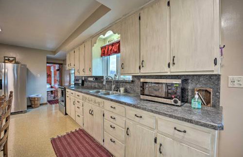 Rise and Shine Farm in Goshen with BBQ and Fire Pit! - Foto 7