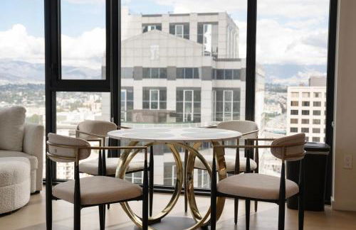 Sky High at Beaudry 2 Bed Apt WITH FREE PARKING - Foto 35