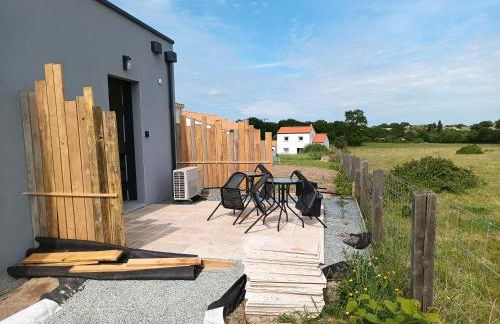 Studio 2 à 4 personnes, 12 kilomètres du parc du Puy du F - Photo 1