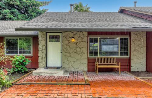 Spacious 4-bedroom home with outdoor deck - Foto 21