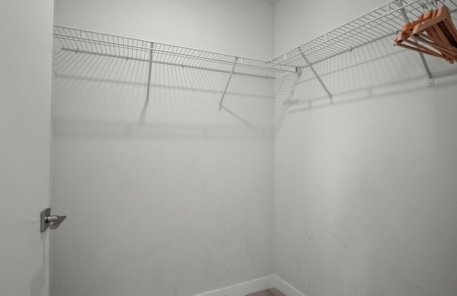 Poolside District Condo - We Host - Foto 49