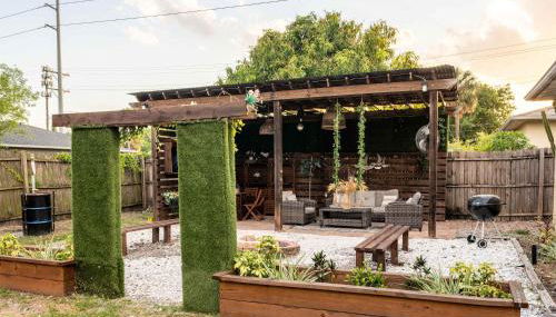 Upscale Ybor House with Outdoor Living Space - Foto 3