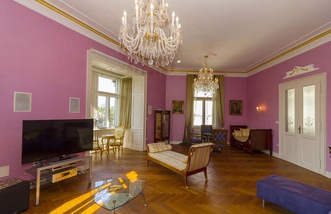 Filip Palace Luxurious Apartment - Photo 29
