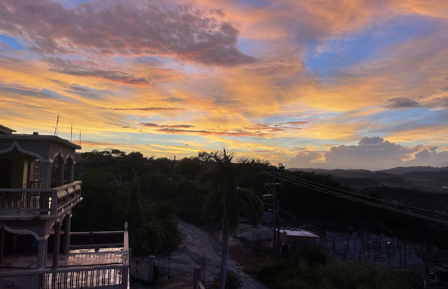 Skyline Suites, Breathtaking Mountains & City View 1 Bedroom Apts by RedAwning - Foto 12