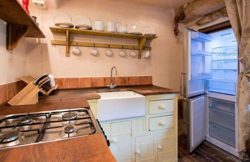 Orchard Cottage cosy rustic comfort just across the fields to a great Pub - Foto 8