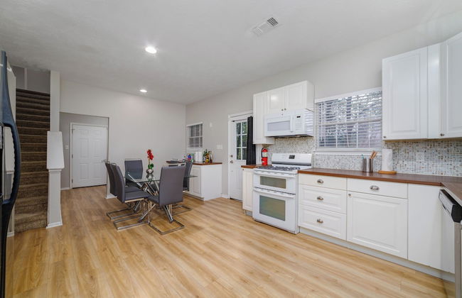 CDNH Villa at Katy Lake - Foto 18