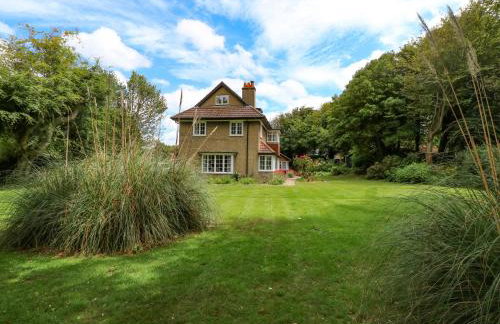 Beckhythe Cottage - Photo 2