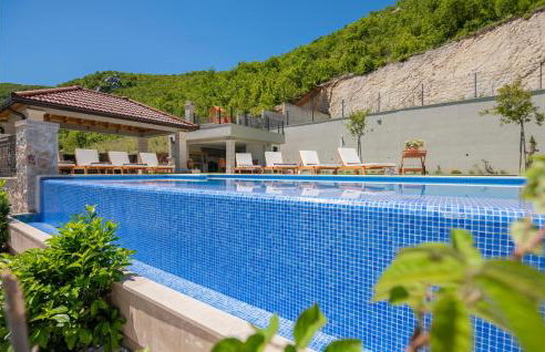 Cozy Home In Ricice With Wifi - Foto 12