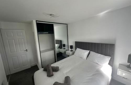 Family - Garden - Parking - WiFi - Sleeps 5 - Foto 9